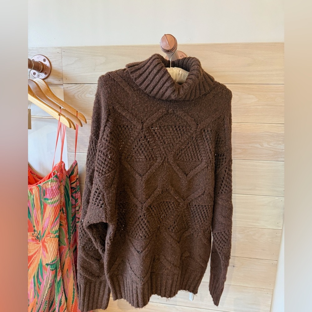 Janeth Sweater - Picture 3 of 3